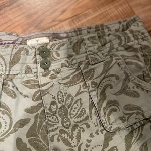 American Eagle Outfitters Women’s printed shorts